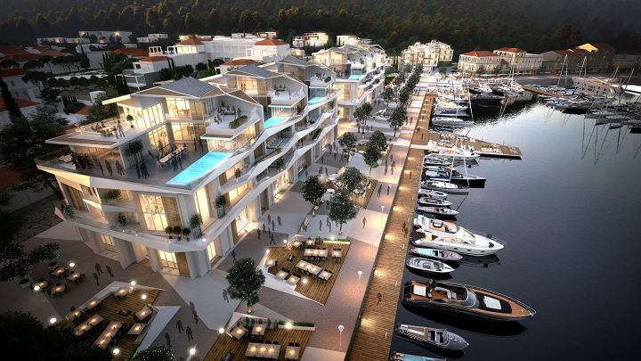 Boat tour stop at Portonovi marina in Herceg Novi
